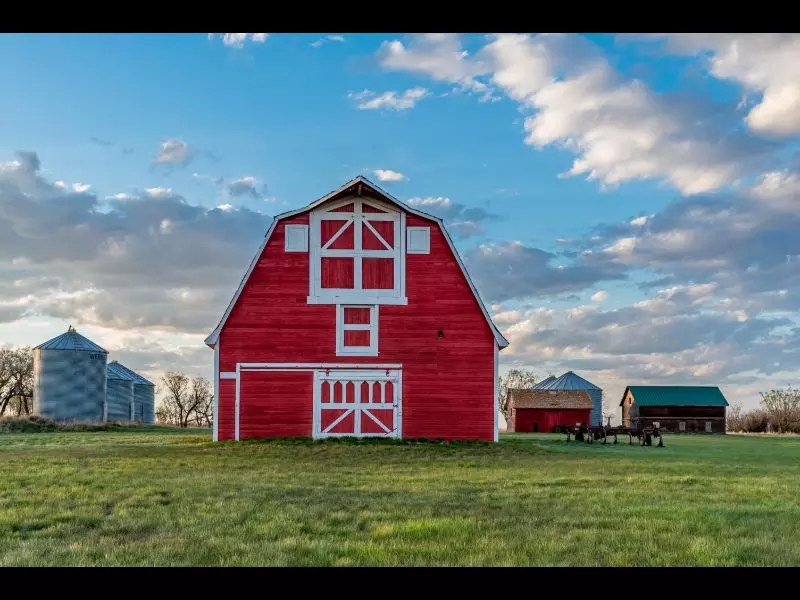 vintage red barn farmyard 1